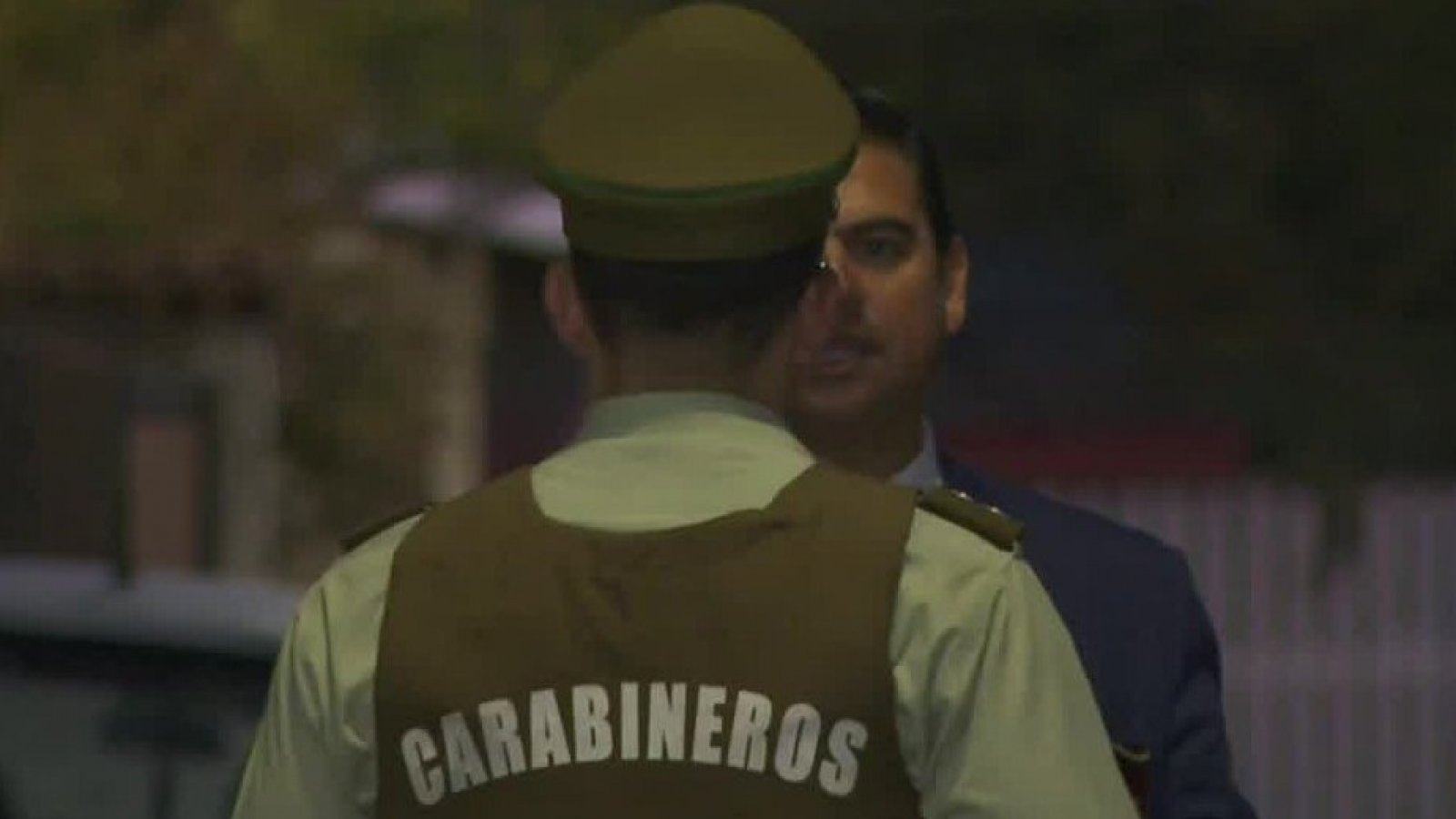 Sujeto irrumpe en celebración y balea a invitados para vengar a su pareja
