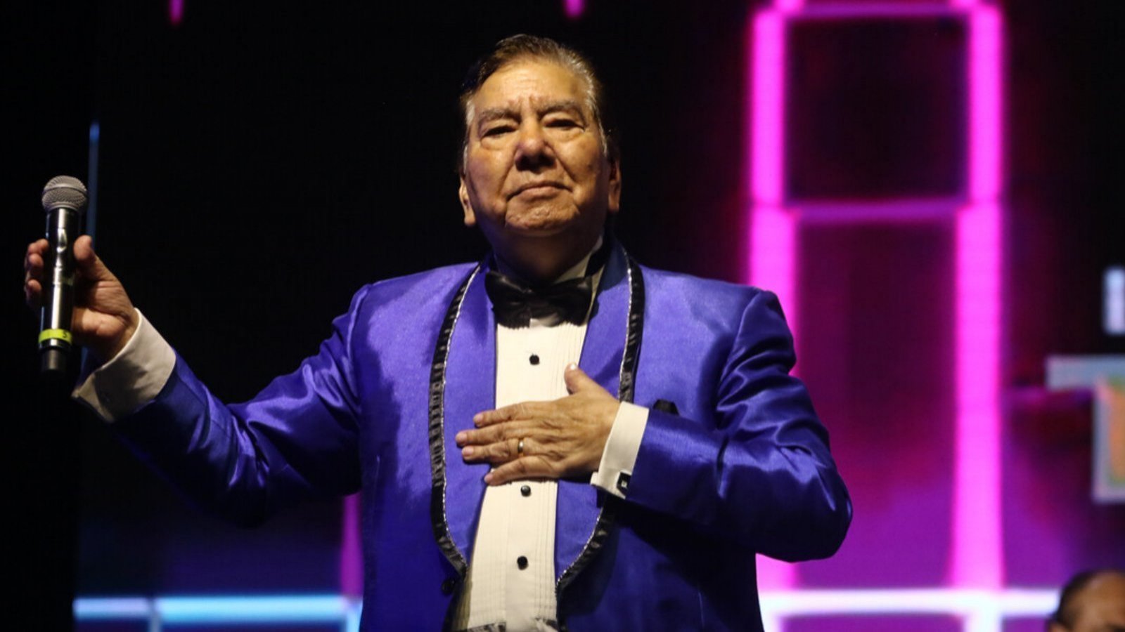 ¡Elegancia por sobre todo!: ¿Cuántos trajes llegó a tener Tommy Rey para lucirse en los escenarios?
