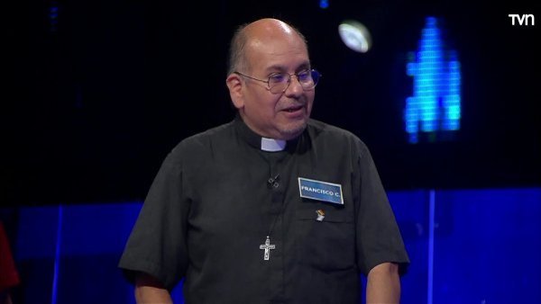 Sacerdote pierde sus 34 territorios en duelo de "Franciscos"