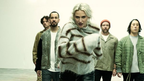 Linkin Park regresa a Chile con nueva vocalista
