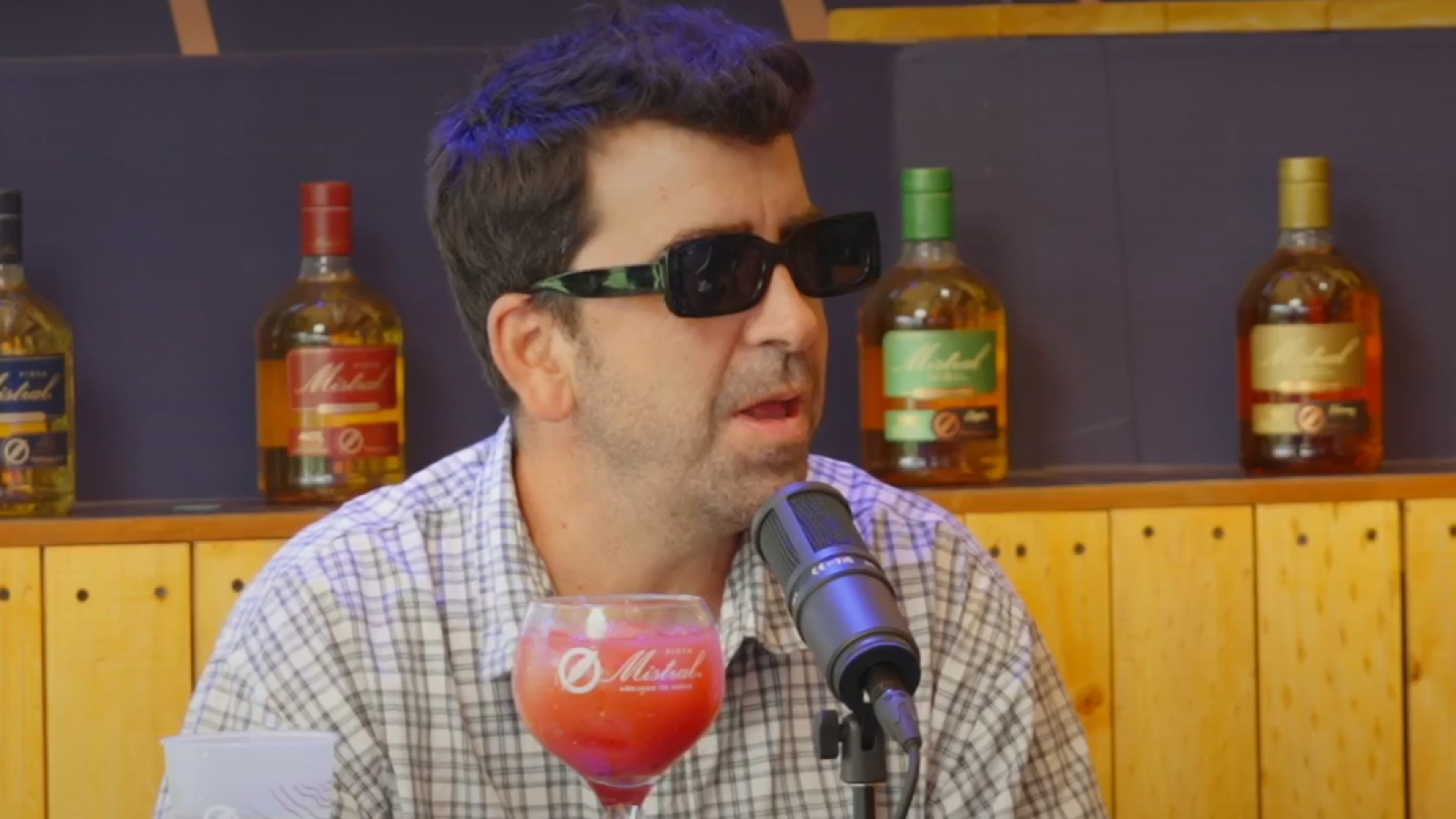 "Hacen como lluvia de ideas": Pedropiedra revela cómo se crean las canciones de 31 Minutos
