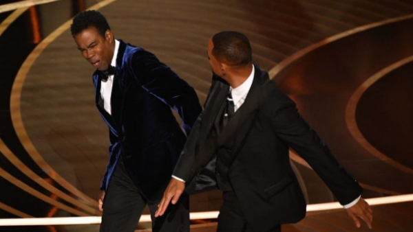 Will Smith hace referencia a bofetada a Chris Rock en su regreso a la música
