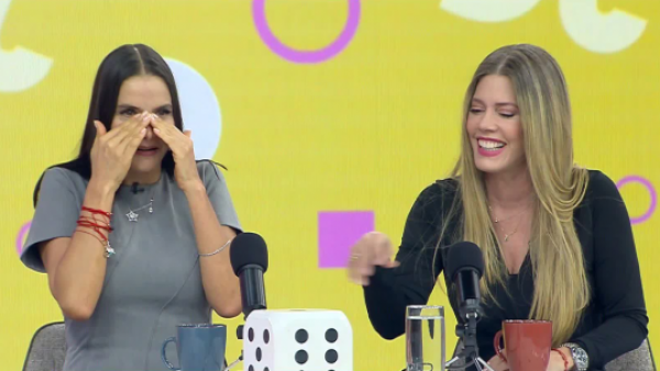 El divertido ataque de risa de Lorna Cepeda y Natalia Ramírez
