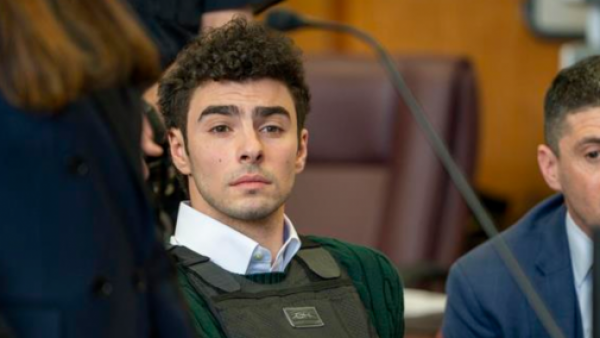 Fiscalía solicita pena de muerte para Luigi Mangione, presunto asesino de alto ejecutivo en EE.UU.
