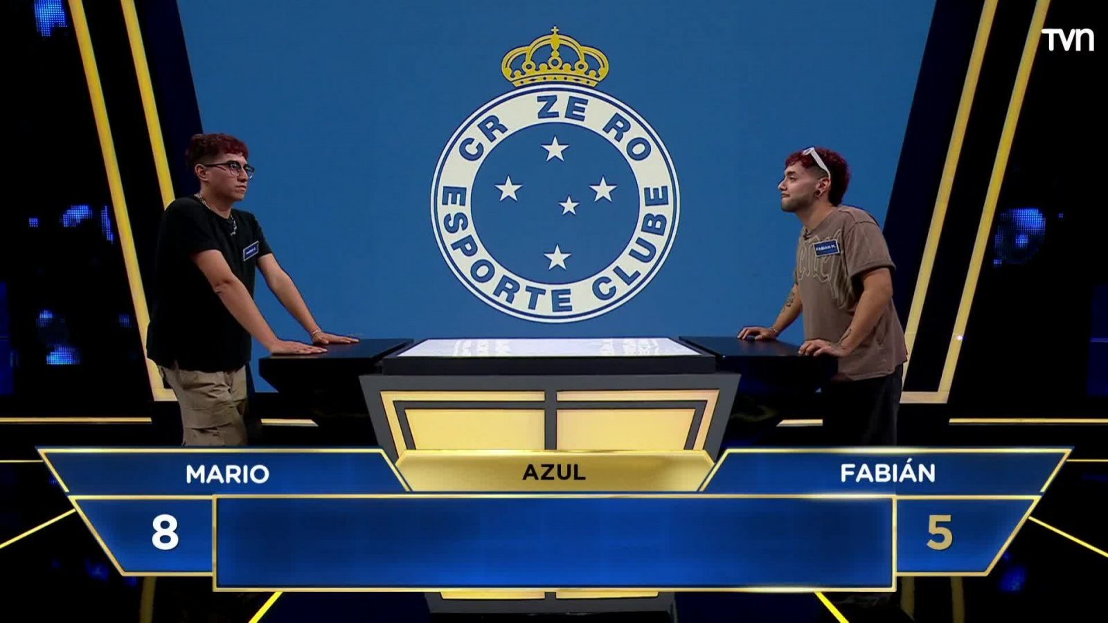 Mario gana electrizante duelo final

