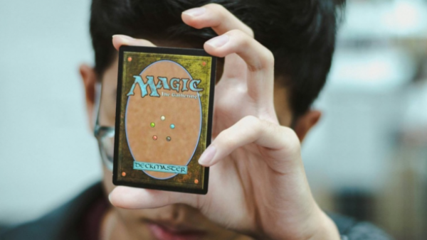 Las recuperó antes de ser vendidas por Facebook: Roban cartas Magic avaluadas en $17 millones

