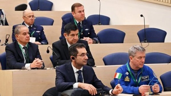 Fidae inaugura ciclo de conferencias aeroespaciales
