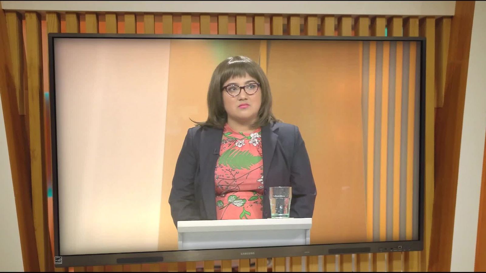 Mira un avance del capítulo de hoy de "Carmen Gloria a tu servicio"
