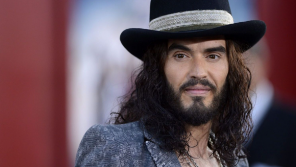 Acusan a Russel Brand de violación y agresión contra cuatro mujeres en el Reino Unido
