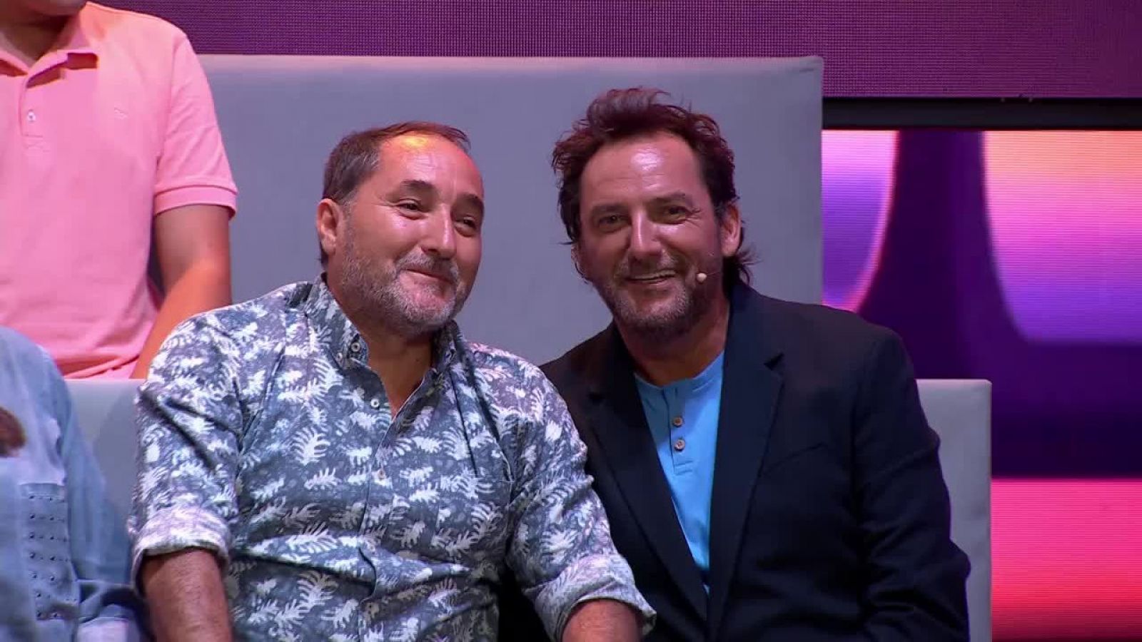 ¿Phil Collins o Daniel Fuenzalida?: el integrante del público que es "igualito a"
