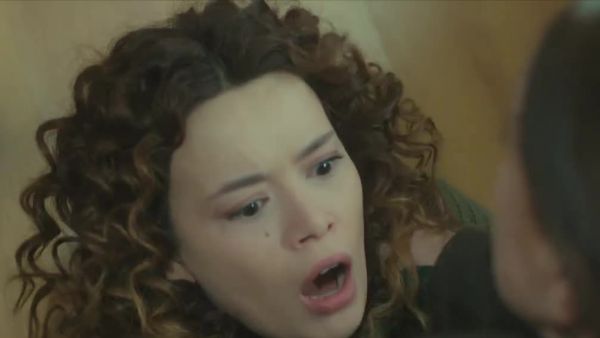 Fuerza de Mujer - T1E54 | Hatice enfrenta a Sirín
