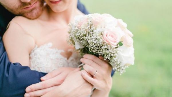 Insólito: novio escapó en la víspera de su boda con todos los regalos y terminó detenido
