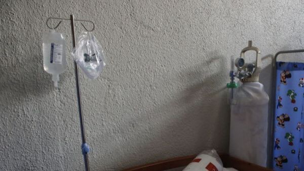 Bebé de 1 año entre los fallecidos: suero defectuoso deja cinco muertos en Perú
