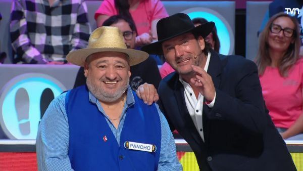 Pancho del Sur regalonea a Daniel Fuenzalida con nuevo regalo