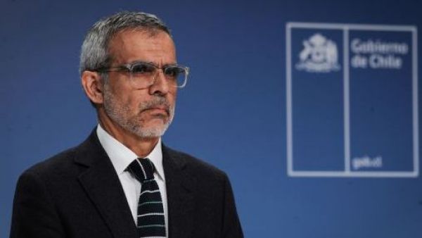 "El fútbol no admite ninguna víctima más": Gobierno suspende superclásico entre la U y Colo Colo
