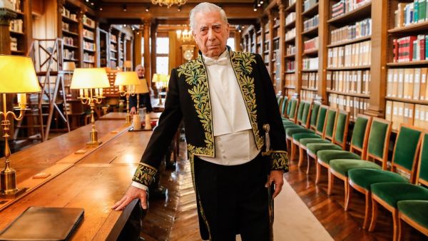 Falleció el nobel de Literatura Mario Vargas Llosa a sus 89 años en Lima
