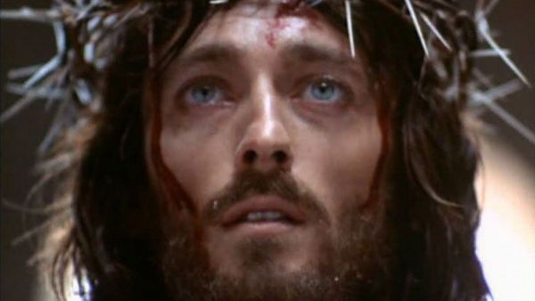 Este viernes vuelve "Jesús de Nazaret" un clásico de Semana Santa en TVN
