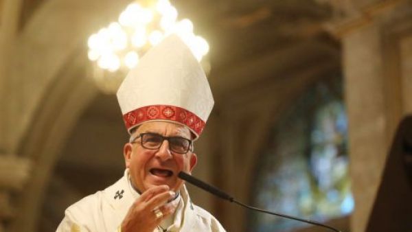 La emoción del cardenal Chomalí por muerte de Francisco: "Me dijo 'menos eminencia, más servidor'"
