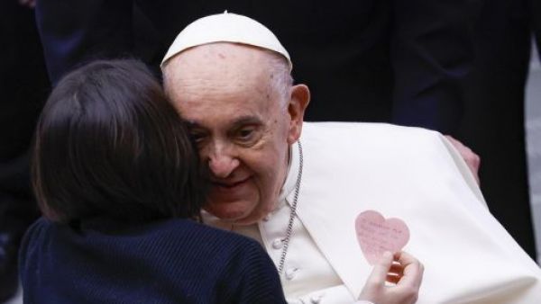 "Austero y cercano": Los cambios que traería el funeral del Papa Francisco en Roma

