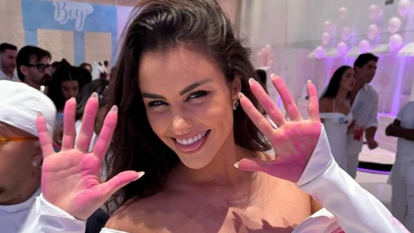 ¡Junto a Chayanne!: Emilia Dides celebró la revelación de genero del bebé de Lele Pons y Guaynaa
