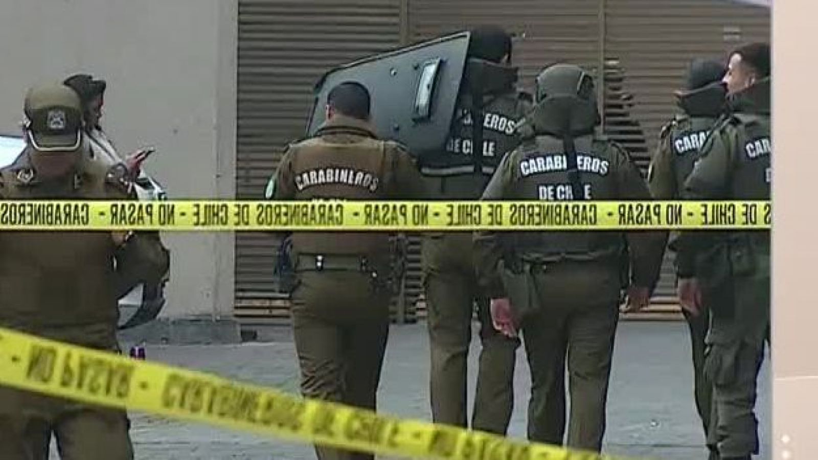 Lo que se sabe sobre la muerte de una mujer que cayó desde el piso 18 en Santiago Centro

