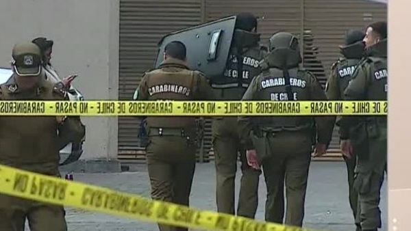 Lo que se sabe sobre la muerte de una mujer que cayó desde el piso 18 en Santiago Centro
