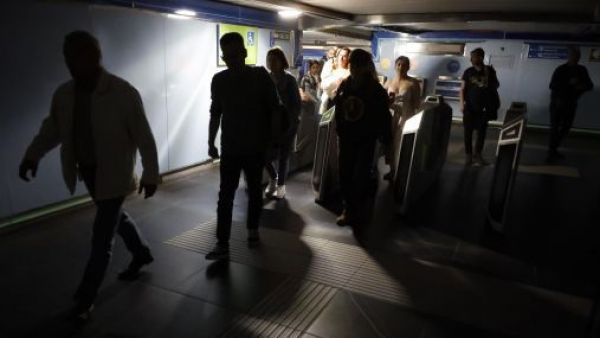 Apagón total en España: Corte de luz también afecta a Portugal y Francia
