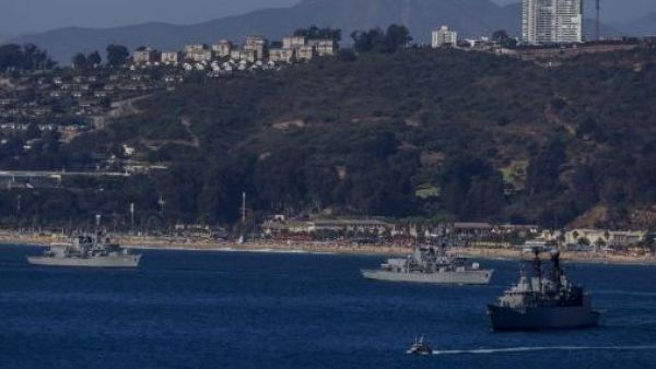 Marinos caen al mar desde helicóptero: eran funcionarios en ejercicios de entrenamiento

