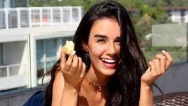 "Está aprendiendo a caminar”: Steffi Méndez muestra a su hijo por primera vez
