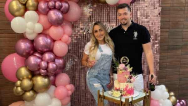 "Que seas eterno": Nano Calderón hace millonario regalo a su polola Rebeca Naranjo
