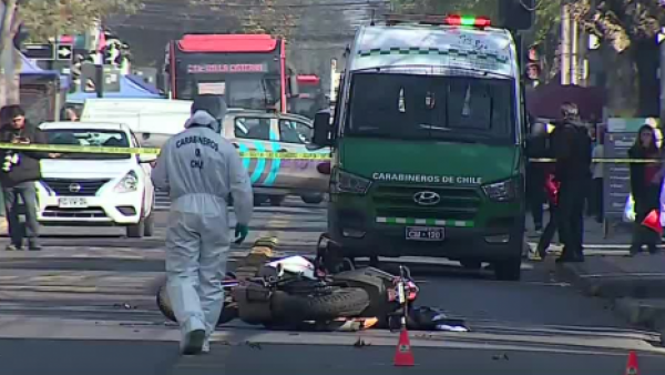 Tenía antecedentes penales: muere motochorro baleado por Carabineros tras asalto en San Bernardo
