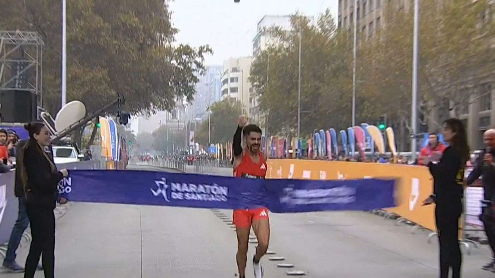Chile se queda con el podio en los 21K de la Maratón de Santiago
