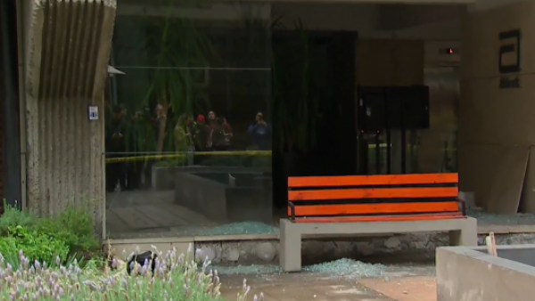 Así quedó el edificio dañado por explosión de bomba en Providencia
