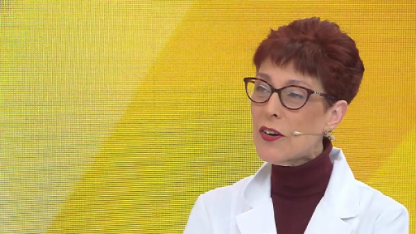 "Quedé impactada": Doctora Herrera relata su experiencia al visitar fábrica china de vacunas
