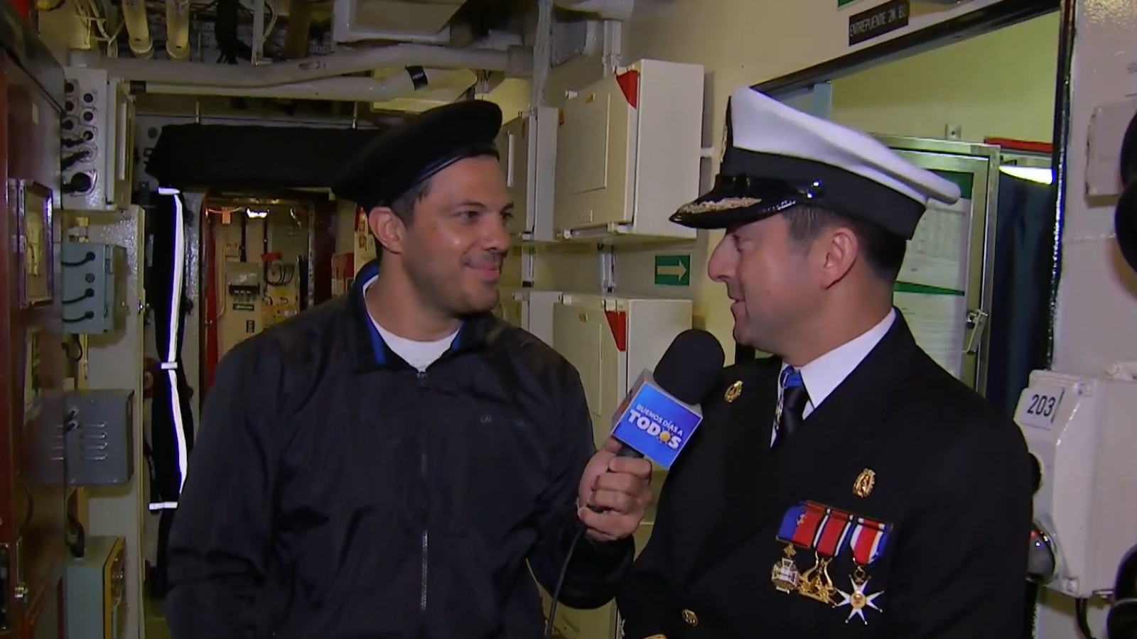 Así es la vida al interior de la fragata Almirante Cochrane
