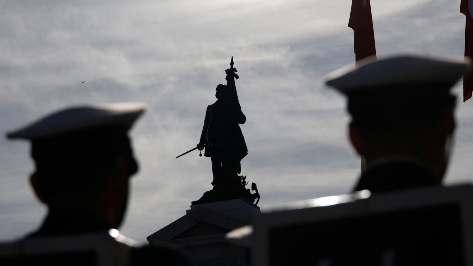 Comandante De la Maza en su último 21 de Mayo: "Somos una Armada que honra su historia"
