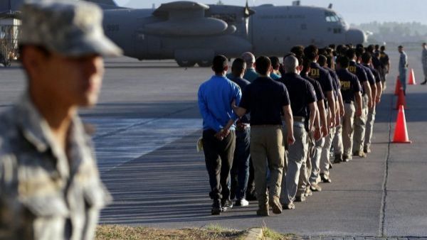 Estados Unidos deporta a 44 chilenos por nueva política migratoria
