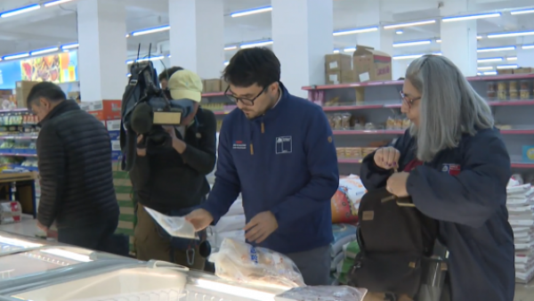 El que vendía carne de tortuga: Fiscalizan super chino que funcionaba sin permiso
