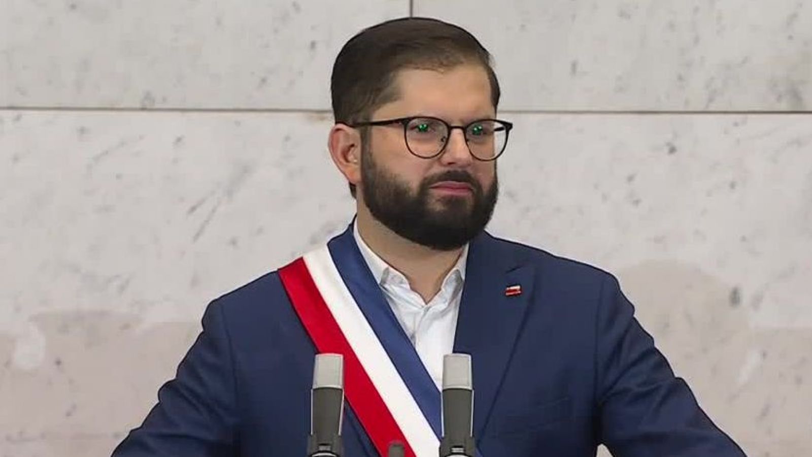 "No fue justamente evaluada en ese momento": Presidente Boric respecto la gestión de Piñera en pandemia
