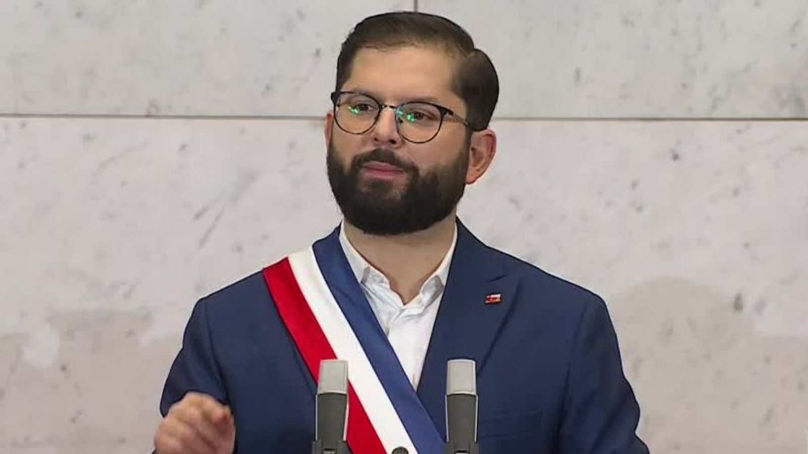 "El respeto a los animales es una preocupación muy sentida por la ciudadanía": Presidente Boric respecto a cementerios municipales de mascotas
