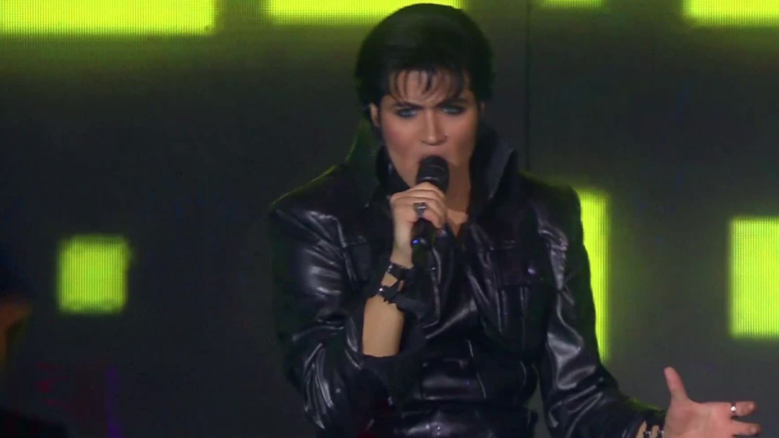 Camino a Mi Nombre Es 2: Sebastián Cifuentes lo dejó todo en el escenario como Elvis Presley
