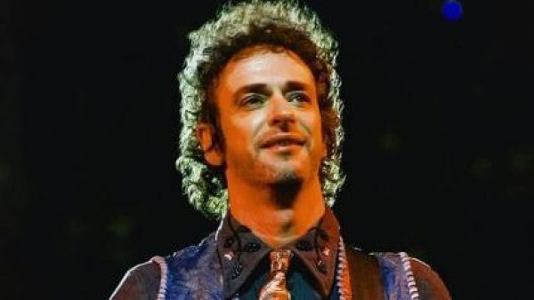 Demolición de casa donde vivió Gustavo Cerati dejó al descubierto un macabro hallazgo
