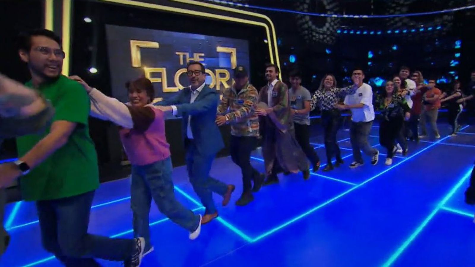 "¿Bailamos todos?": Mira un avance de este martes de "The Floor Chile"
