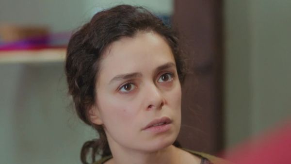 Fuerza de Mujer - T1E99 | Un nuevo problema para Bahar
