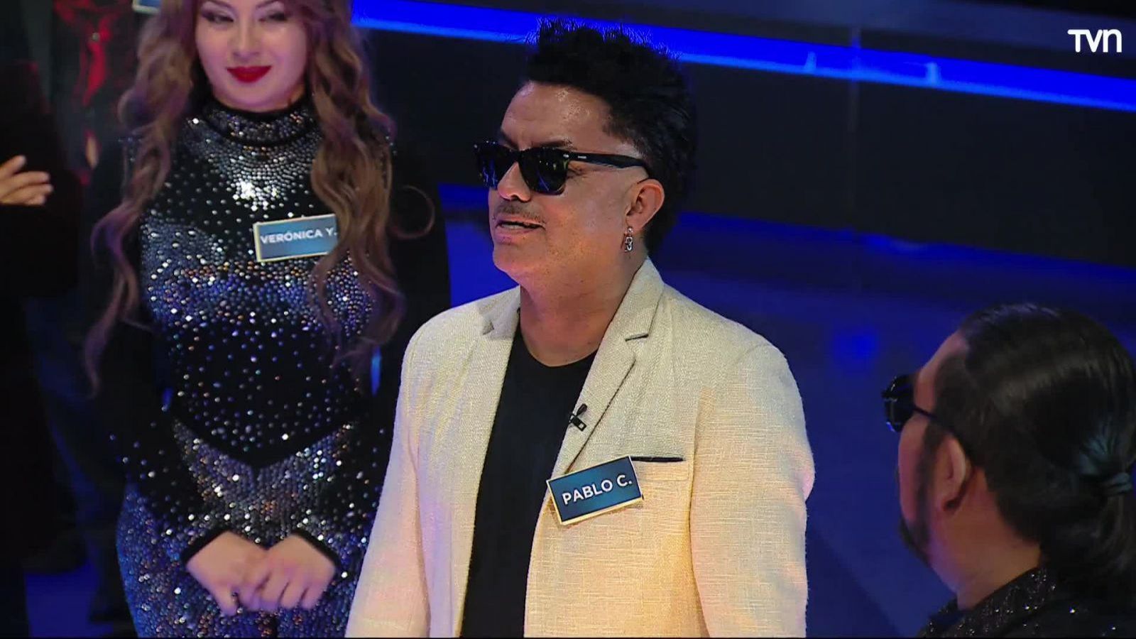 Duelo de íconos: Barry White vs. Juan Antonio Labra
