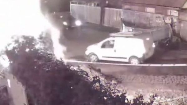 Insólito: Buscó fuga de gas con un soplete y terminó causando explosión
