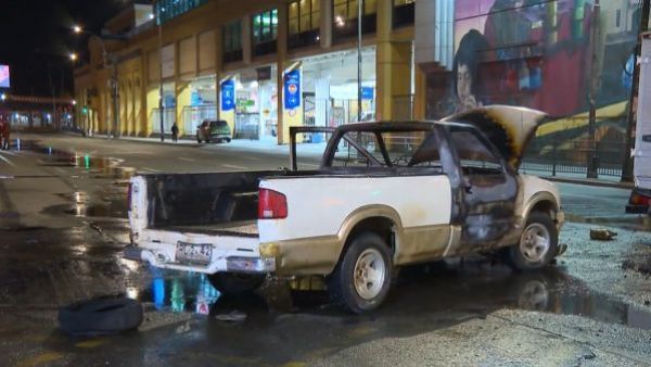 Disparos, persecución y vehículos quemados: Así fue el cinematográfico robo a centro comercial
