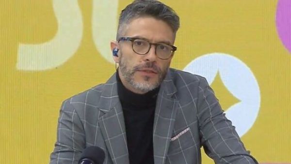 Jon Reyes sorprendió con imitaciones de emblemáticos rostros de TV
