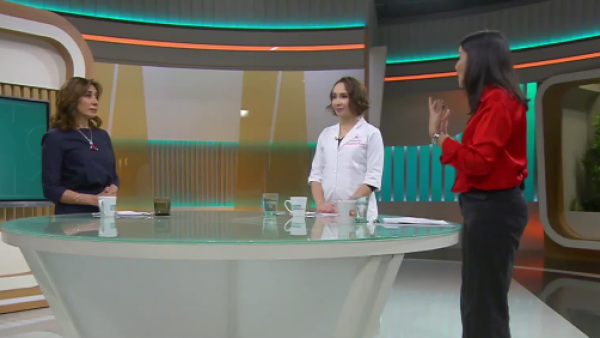 Mi hija de 13 años me pide productos de skincare: ¿Es muy pequeña para usarlos?
