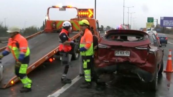 Colisión múltiple generó congestión vehicular en Maipú
